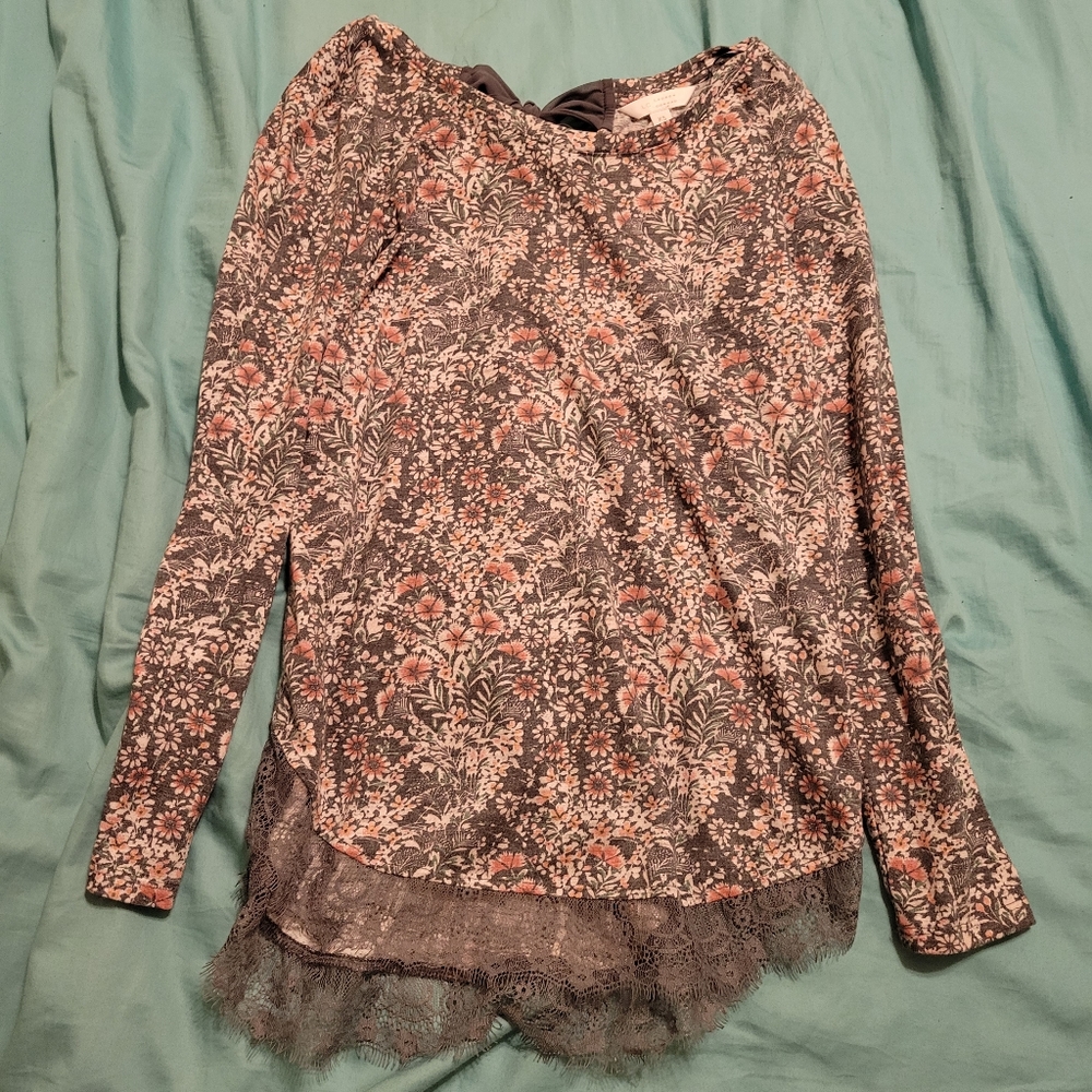 Lauren conrad long sleeve lace top